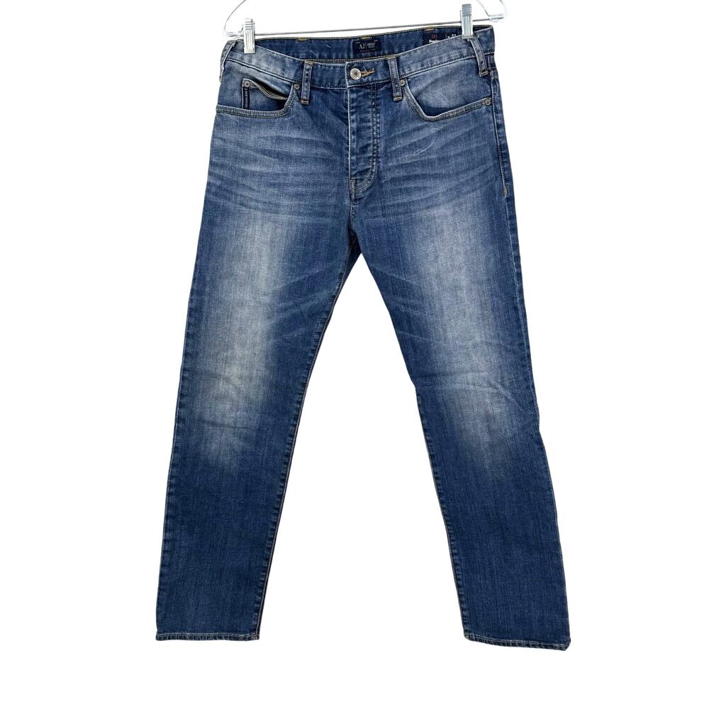 Armani Jeans J21 Regular Fit 32 x 32 Medium Wash Button Fly Stretch Denim Preppy